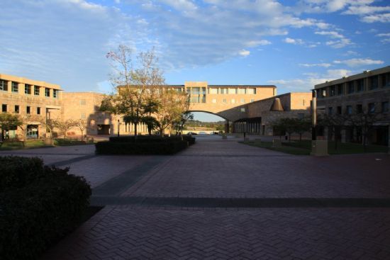 邦德大学建筑学研究学士专业课程描述