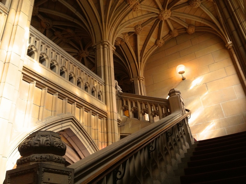 Inside_the_Quadrangle,_University_of_Sydney 悉尼大学