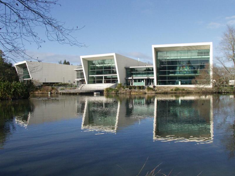 怀卡托大学校训